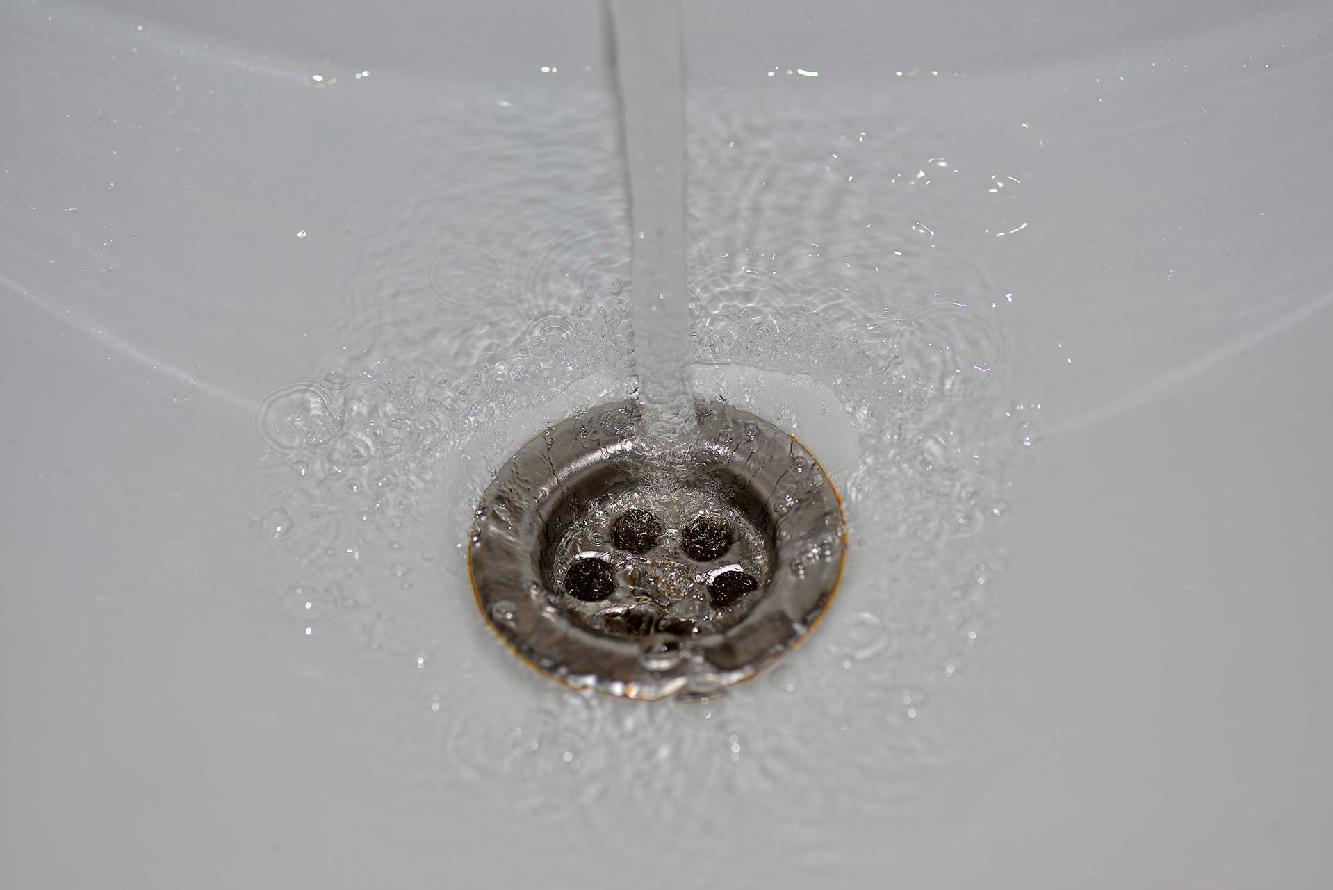 A2B Drains provides services to unblock blocked sinks and drains for properties in Bishops Stortford.